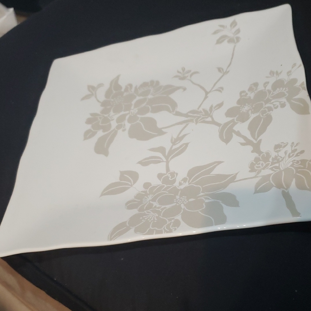 222 Fifth Floral Square Plate with grey floral design.